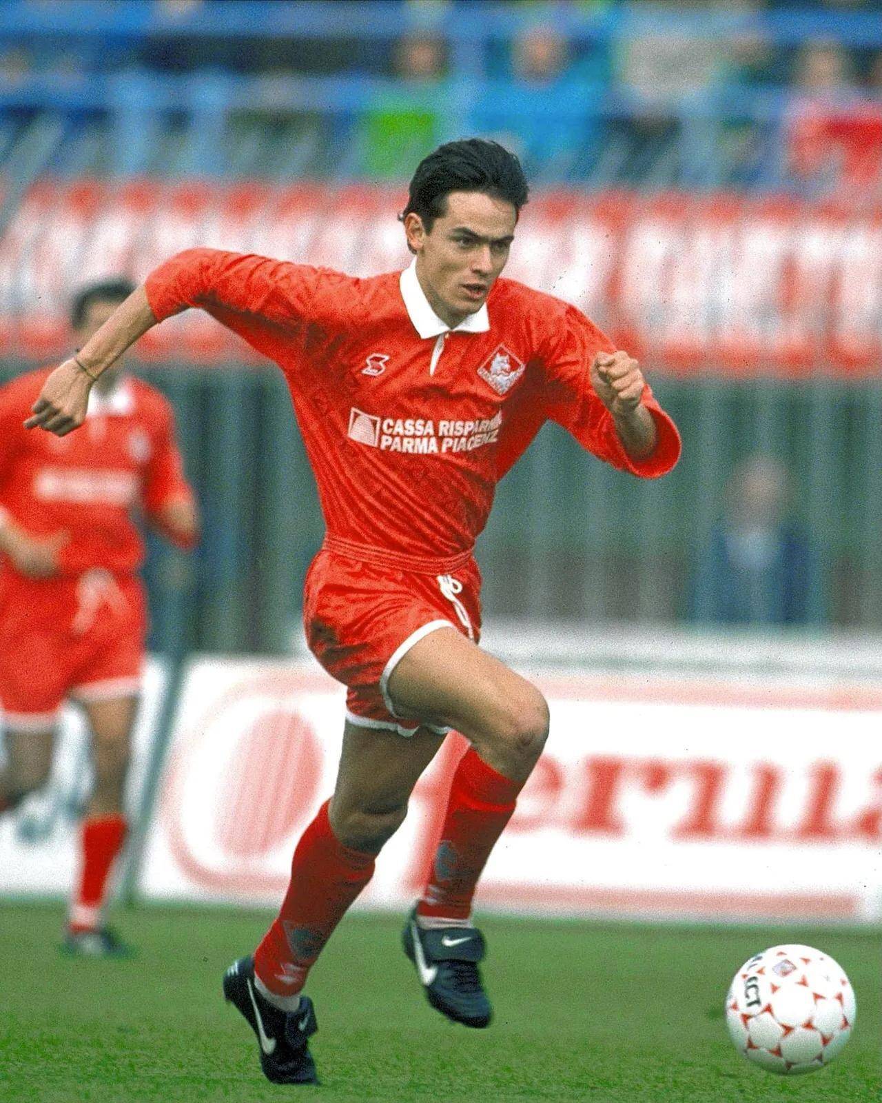 体育意甲：那不勒斯2-0恩波利 豪取十连胜